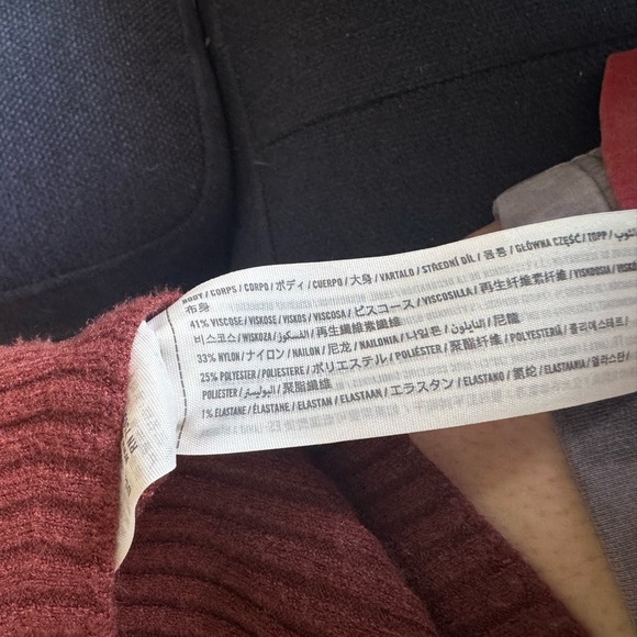 abercrombie and fitch | “paprika red” sweater tank and shrug set - Picture 5 of 16